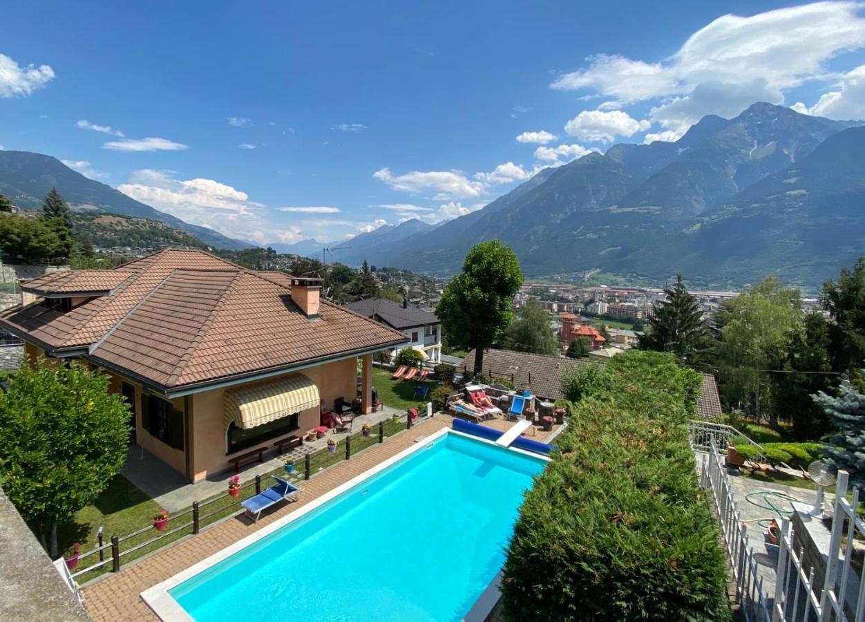 Bed & Breakfast Chez Berry Aosta Bagian luar foto
