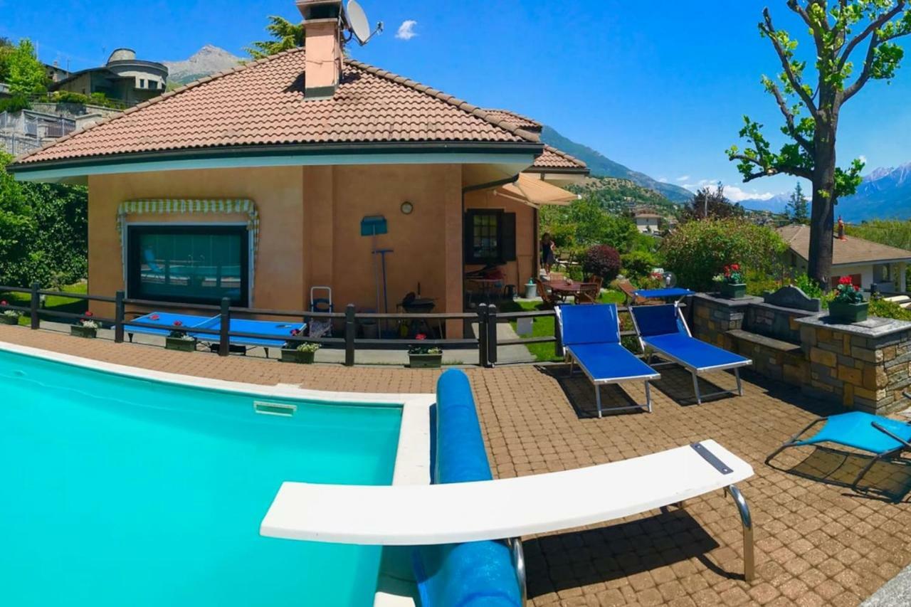 Bed & Breakfast Chez Berry Aosta Bagian luar foto