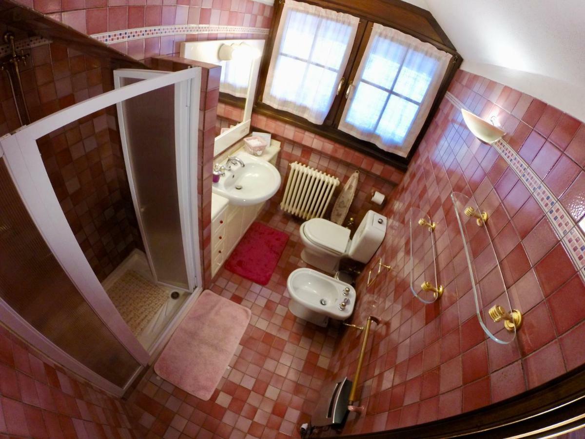 Bed & Breakfast Chez Berry Aosta Bagian luar foto