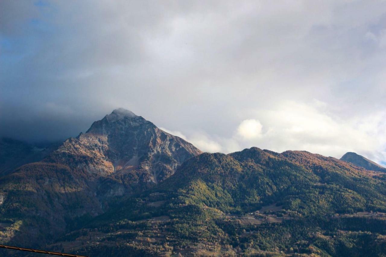 Bed & Breakfast Chez Berry Aosta Bagian luar foto